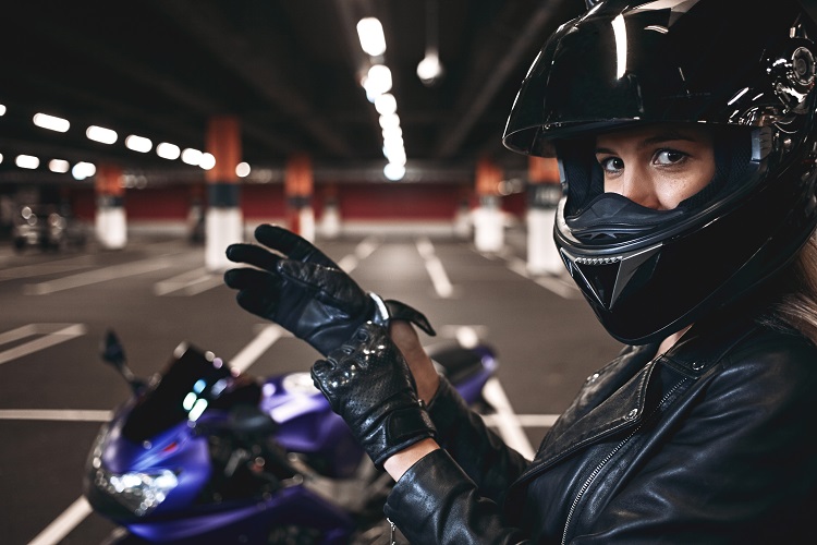Safety Tips for Riding a Motorcycle at Night